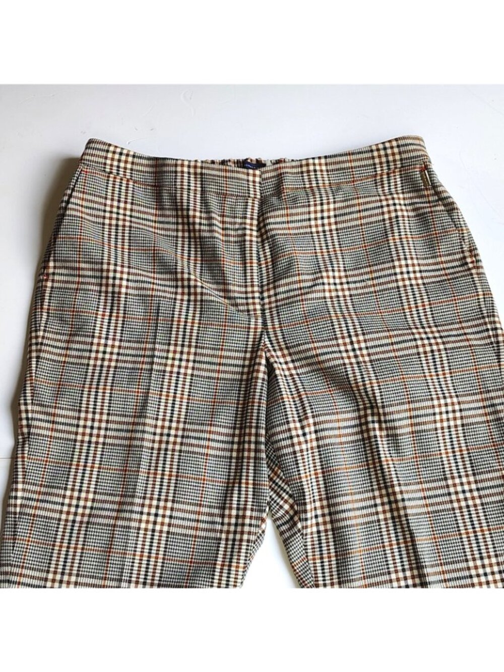 Tommy Hilfiger Multicolor Plaid Pattern Cropped Slacks Women's (36x27.5) Size 16 - Picture 7 of 9